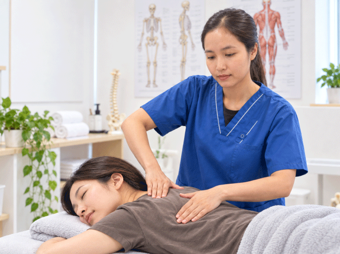 Japanese Manual Therapy for Posture and Shoulder Blade Movement
